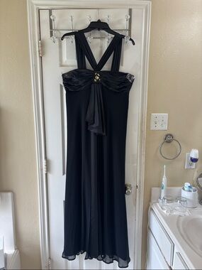 Vera Mont Black maxi dress with empire waist and embellishment